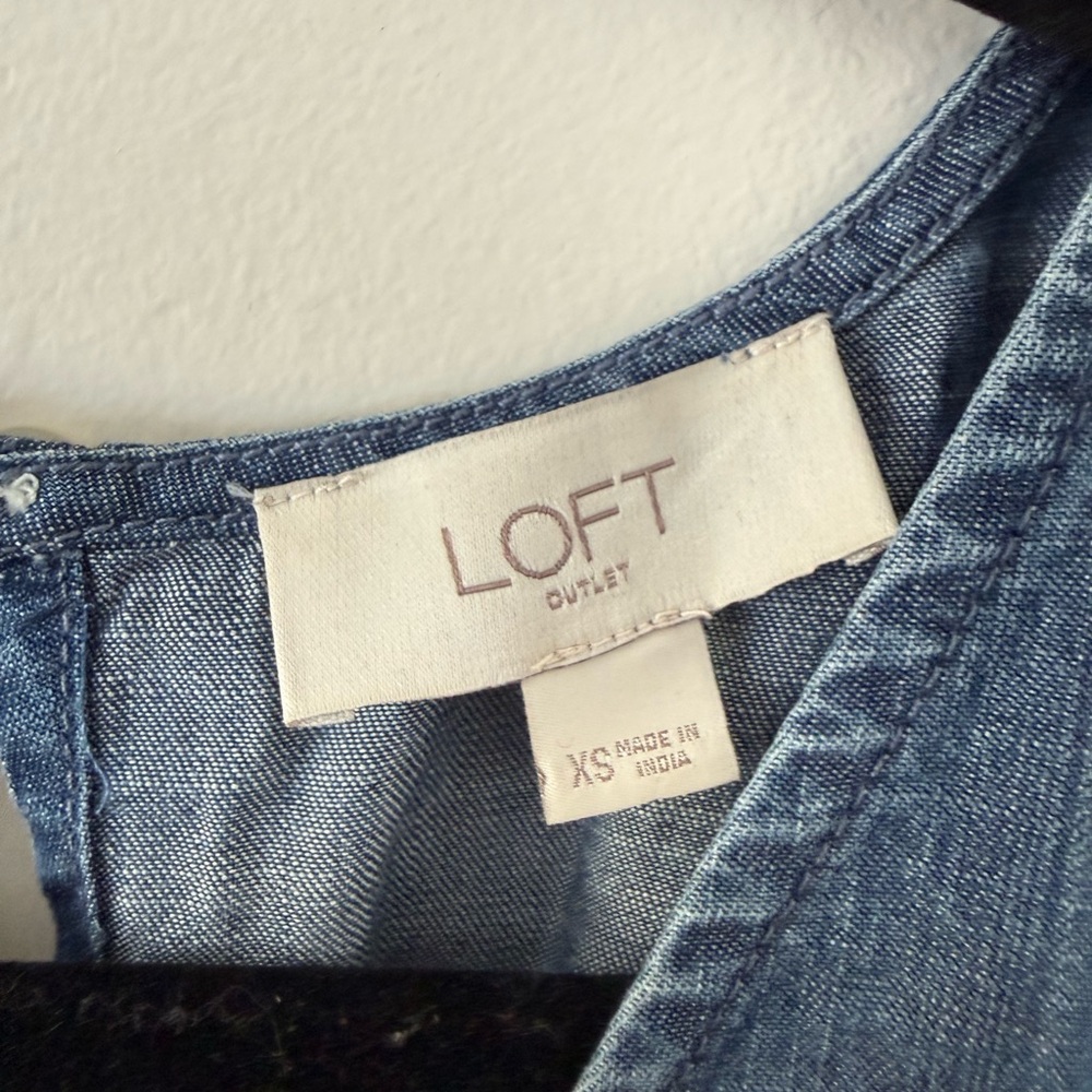 Lightweight Chambray Jumpsuit Tie-Waist Wide Leg Loft Size XS Denim Minimalist - Picture 4 of 11